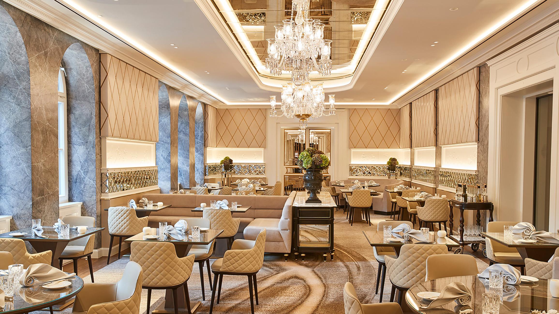 Vier Jahreszeiten Kempinski Muenchen Bagian luar foto The restaurant